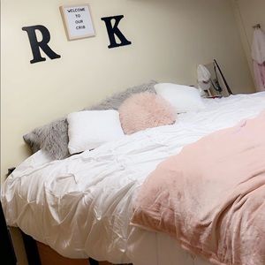 King Size White Comforter